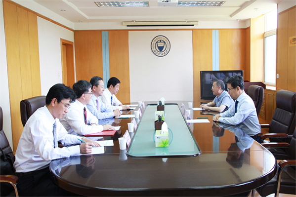 永利官网举行荣聘金智新院士仪式