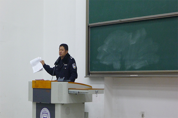 永利官网成功举办校园贷安全知识教育讲座 永利官网成功举办校园贷安全知识教育讲座